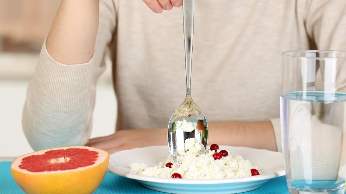 No se rinda ante el menor fracaso en la dieta. No necesita alcanzar la perfección. Permítase algún fallo y aprenda a resolverlo retomando la dieta cuanto antes.