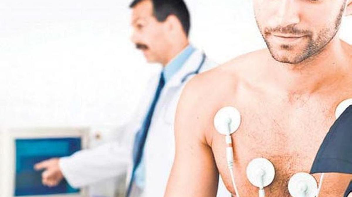 Por lo menos debería hacerse una revisión anual y, cada diez años (al cumplir cada década de vida) revisar la presión sanguínea, el nivel de colesterol y los triglicéridos. Cada década de vida trae consigo nuevos retos y cosas que hacer para mantener salud óptima.