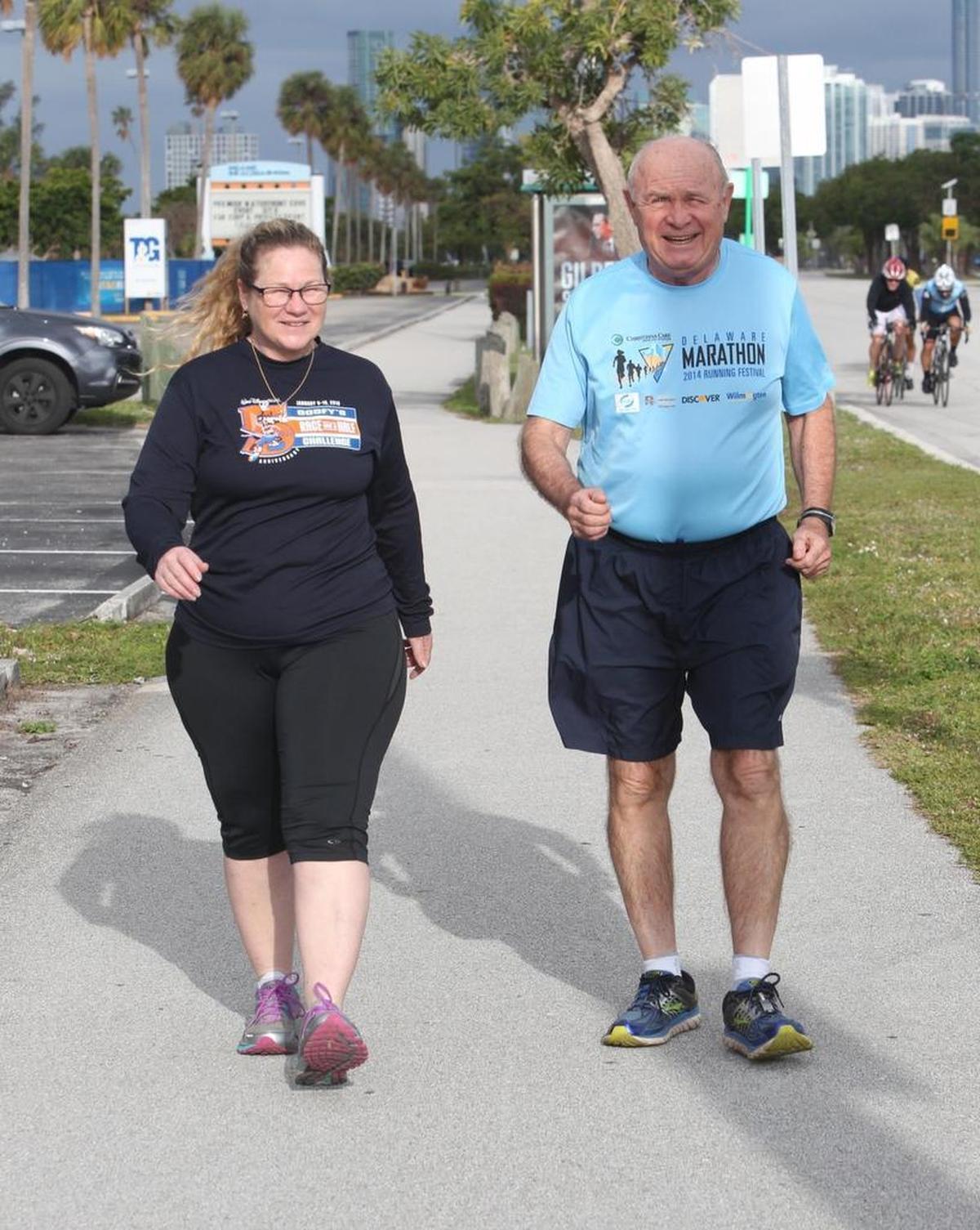 Bate Blair se entrena junto a su hija, Kathy González, en Key Biscayne.