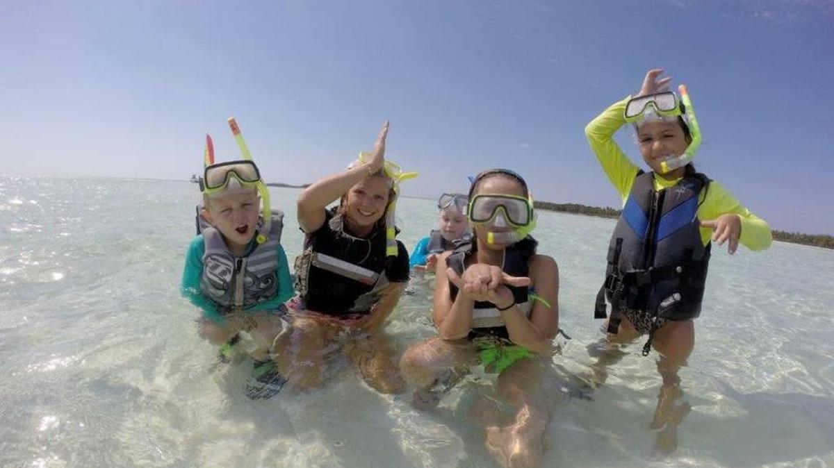 Funky Fish ha sido el principal campamento de playa en el condado de Broward, donde los campistas de cuatro a 17 años aprenden a hacer snorkel, tabla de skim y tabla de remo, entre otros deportes acuáticos.