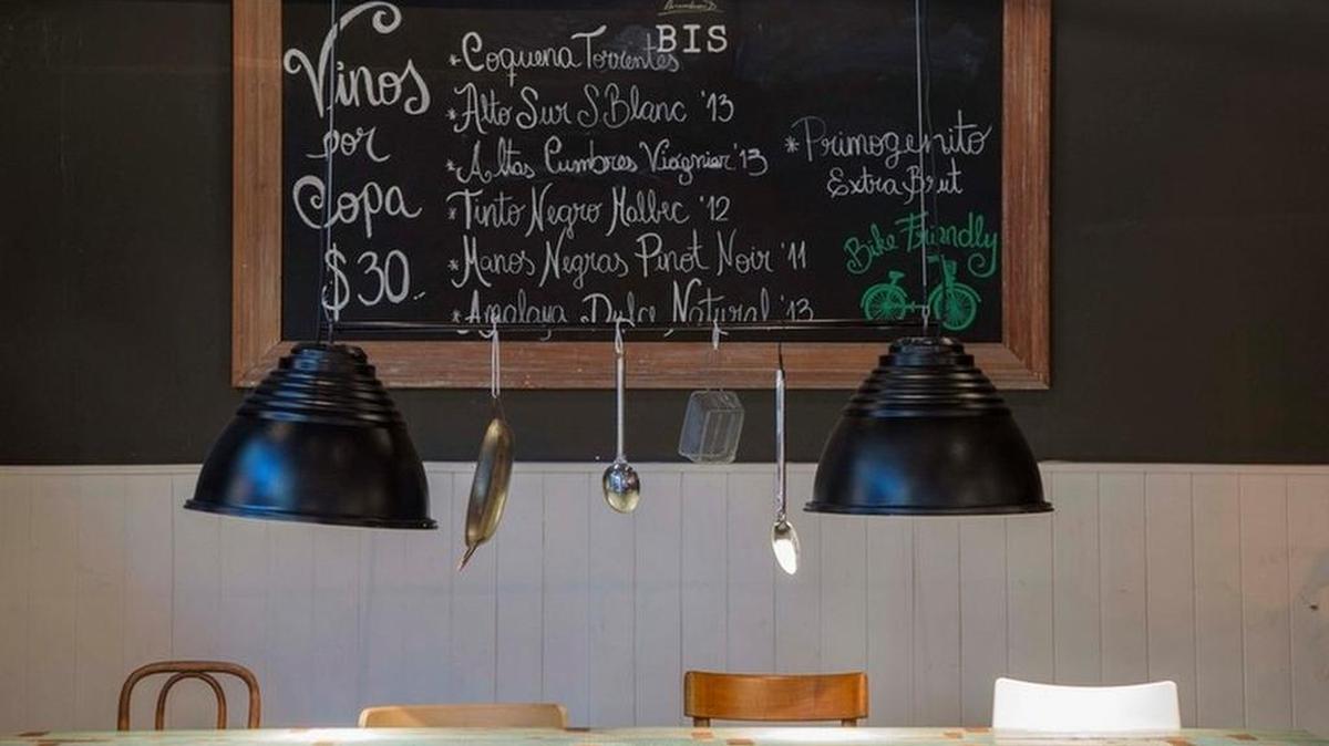Aramburu Bis es el segundo restaurante más informal del chef súper estrella Gonzalo Aramburu.