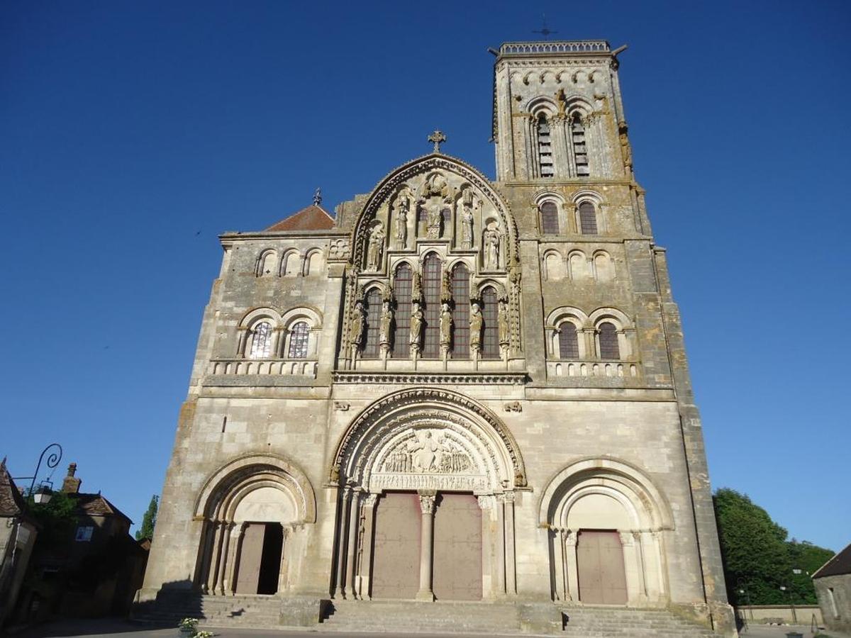 La abadía de María Magdalena de Vezelay.