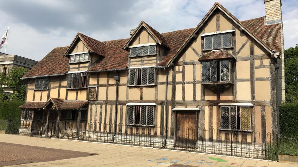 Shakespeare's Birthplace, la casa en que nació William Shakespeare, está en Stratford-upon-Avon.