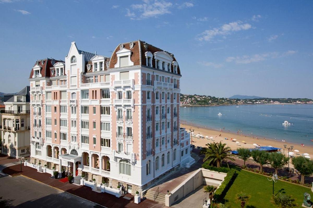 El gran hotel Thalasso en San Juan de Luz, en el País Vasco francés.