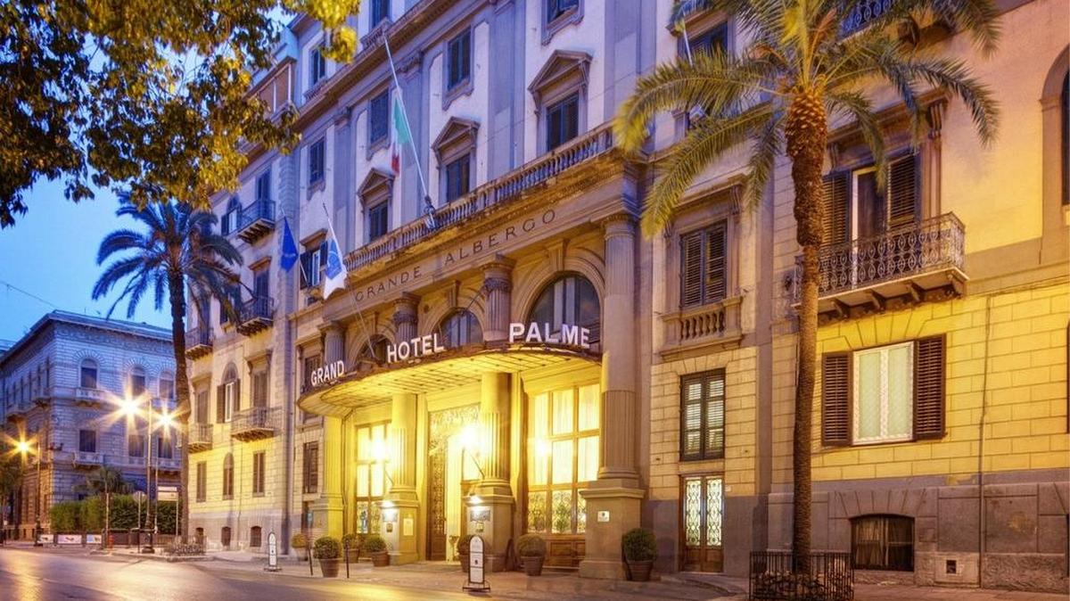 El Grand Hotel et Des Palmes, fundado en 1874 y que ha tenido huéspedes como Richard Wagner y Francesco Crispi.