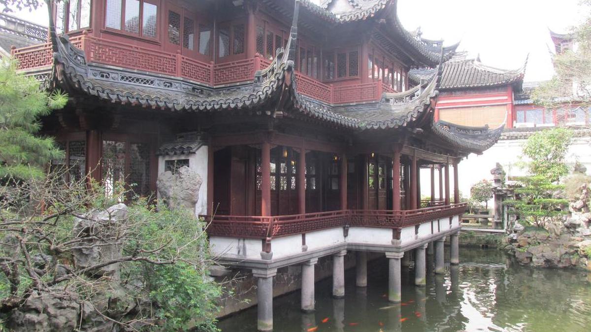El bello y centenario Jardín Yuyuán, visita obligada en Shanghái.