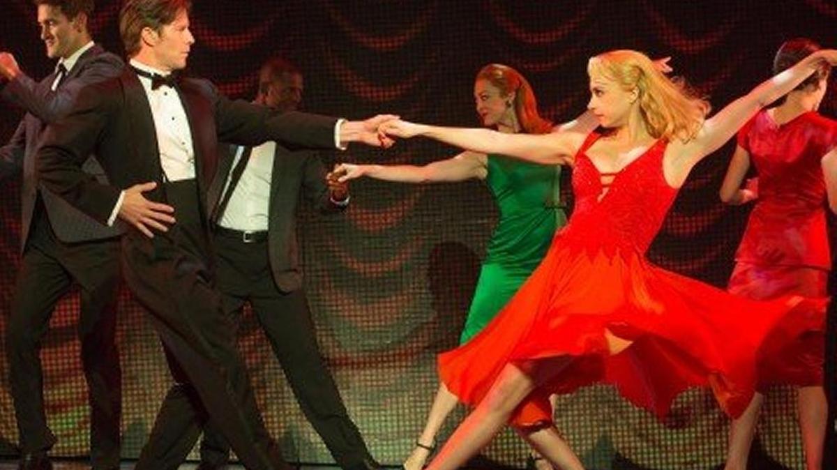 A mi novia le encanta el baile y dice que no lo dejará, por ahora.