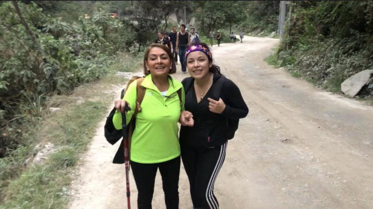 María Antonieta Collins y Albi Correa.
