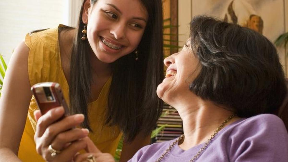 Tú le regalas el iPhone, pero las reglas las pones tú.