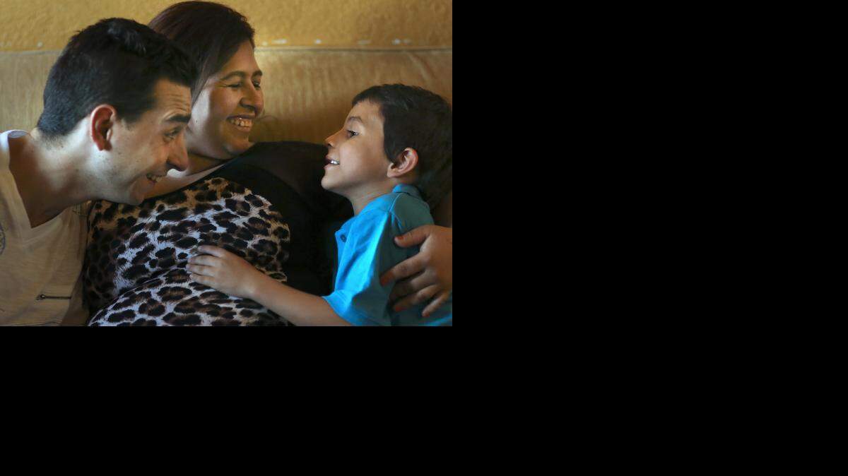 
Joel Díaz y Belkis Johana Mairena con su hijo Emanuel, de 6 años.
